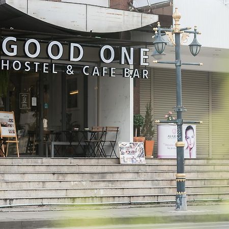הוסטל בנגקוק Good One Poshtel & Cafe Bar מראה חיצוני תמונה