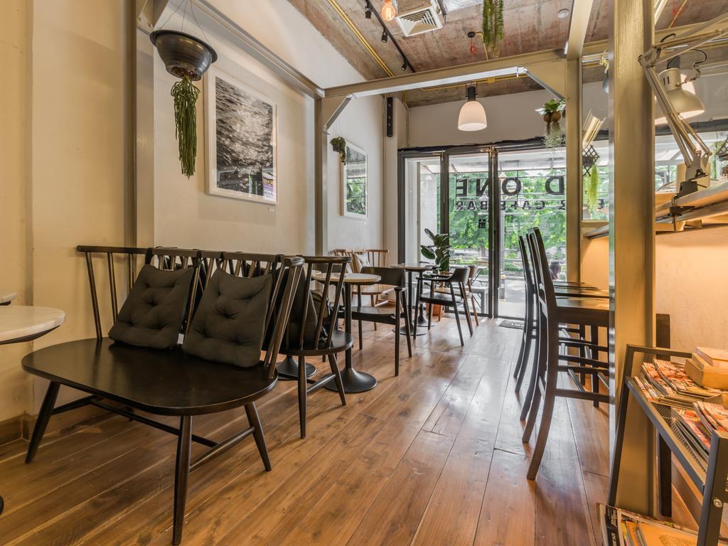 הוסטל בנגקוק Good One Poshtel & Cafe Bar מראה חיצוני תמונה