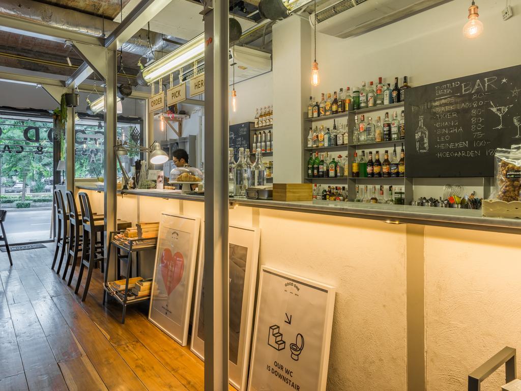 הוסטל בנגקוק Good One Poshtel & Cafe Bar מראה חיצוני תמונה
