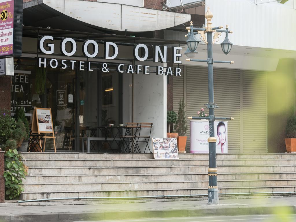 הוסטל בנגקוק Good One Poshtel & Cafe Bar מראה חיצוני תמונה