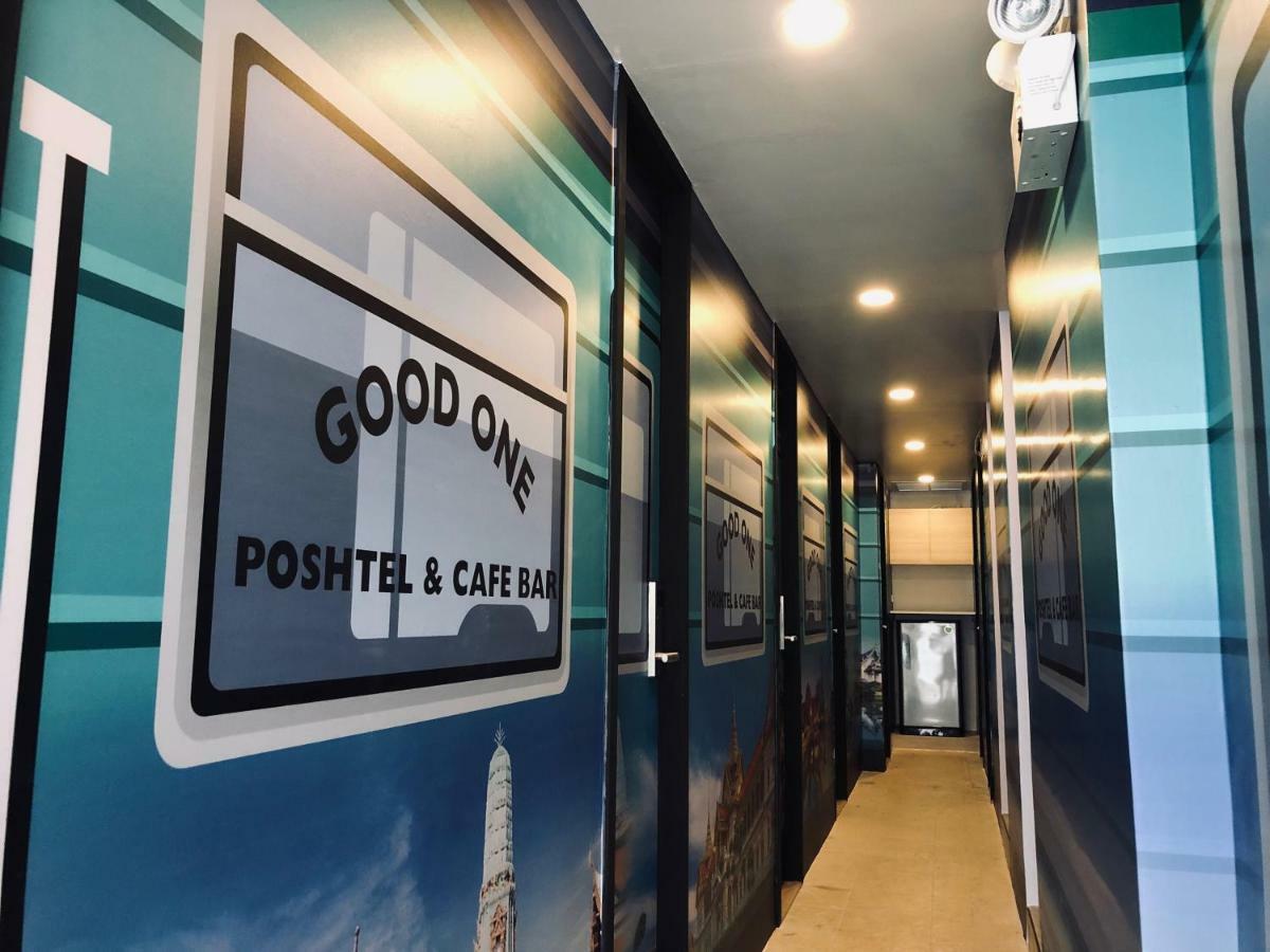 הוסטל בנגקוק Good One Poshtel & Cafe Bar מראה חיצוני תמונה